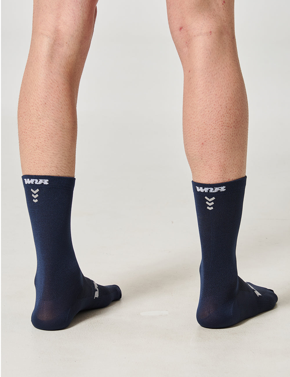 MEDIAS DE CICLISMO UNISEX - AZUL OSCURO