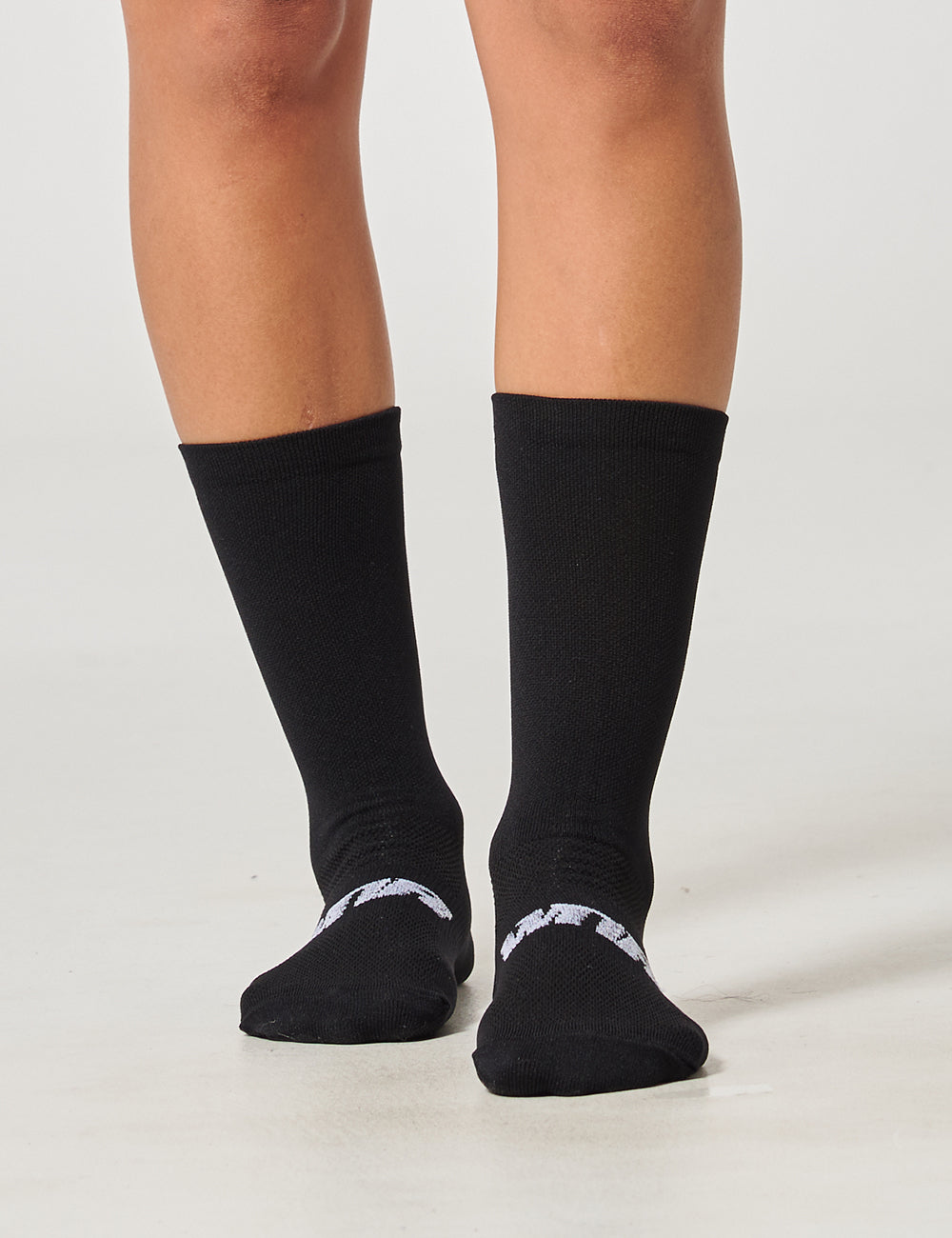 MEDIAS DE CICLISMO UNISEX - NEGRO