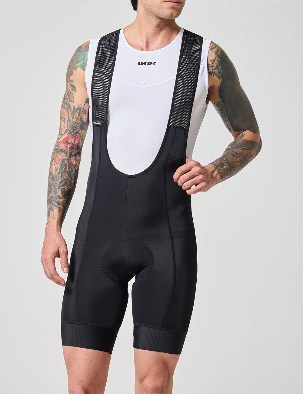 PANTALONETA CLÁSICA CON TIRANTA MASCULINA - NEGRO