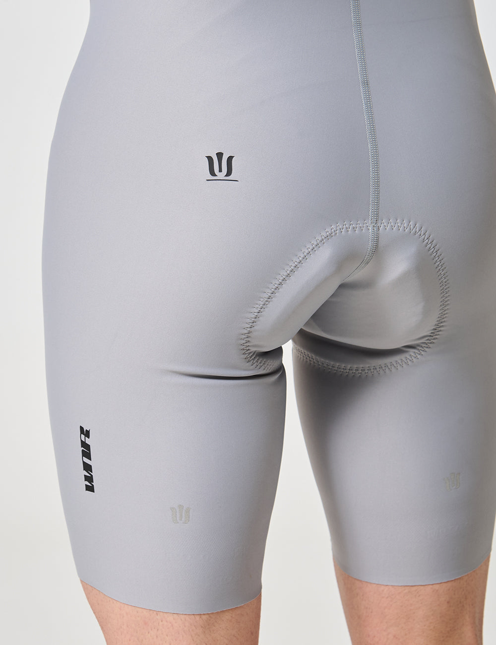 Pantaloneta Sin Costuras Deluxe Hombre - Titanium