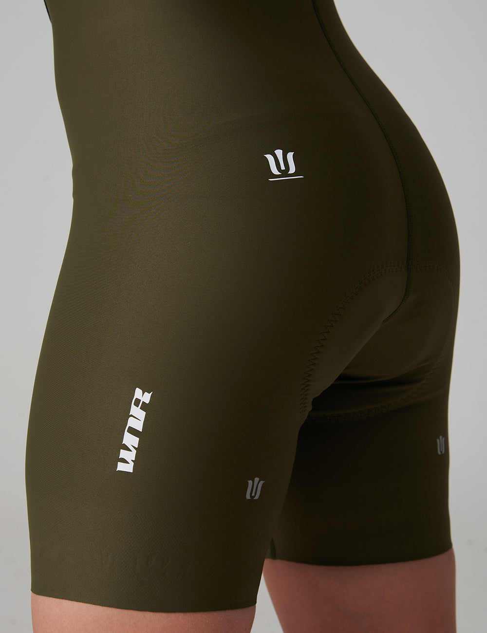 Pantaloneta Sin Costuras Deluxe Mujer - Verde Militar