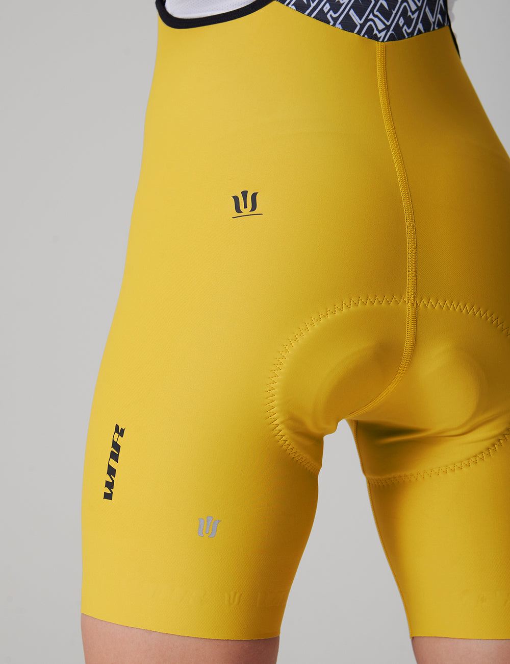 PANTALONETA SIN COSTURA DELUXE MUJER - MOSTAZA