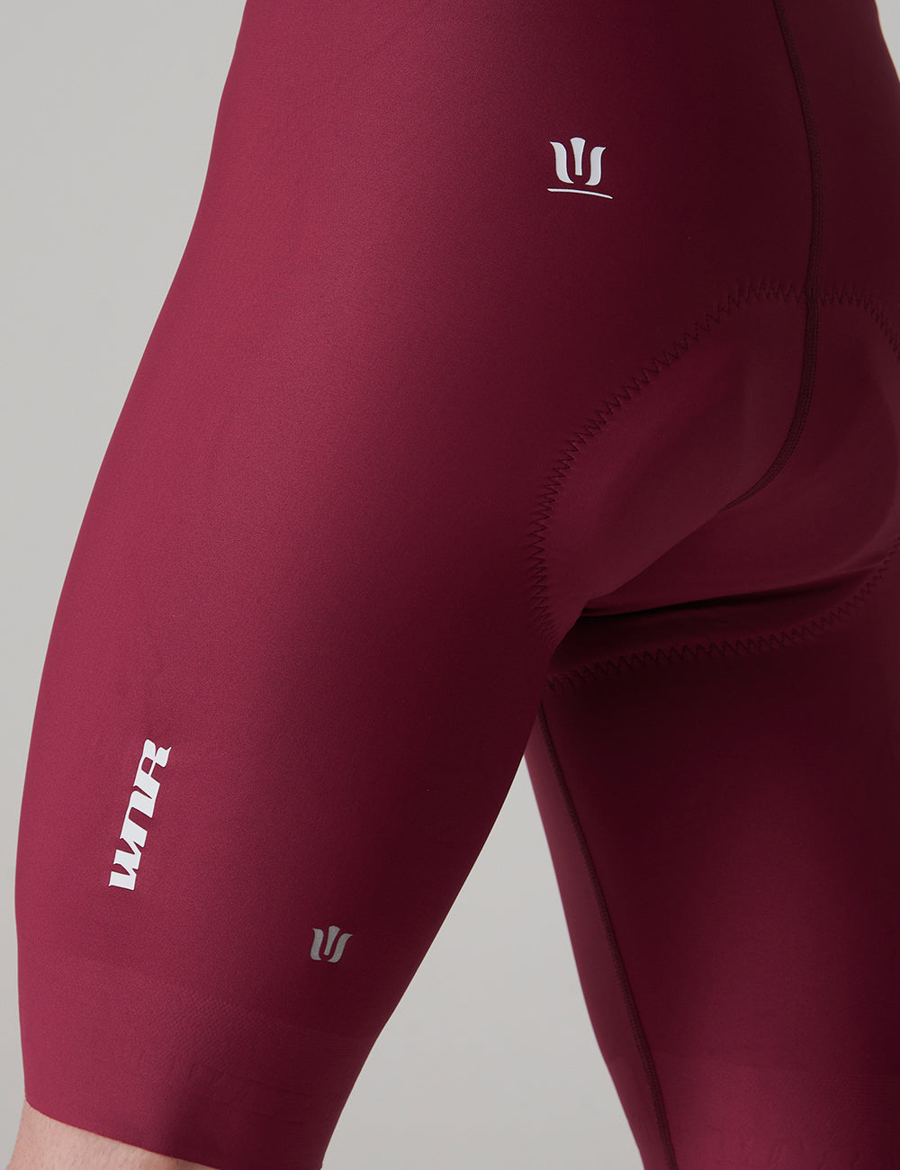 Pantaloneta Sin Costuras Deluxe Hombre - Vino